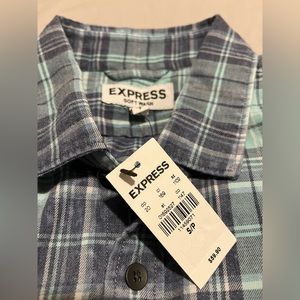 EXPRESS NWT Mens Soft Wash Short Sleeve Plaid Pattern Shirt Small